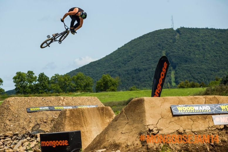 Lo mejor de Dirt en el Mongoose Jam 2014